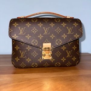 Louis Vuitton Pochette Métis